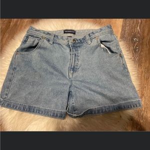 Vintage bill bass jean shorts size 12